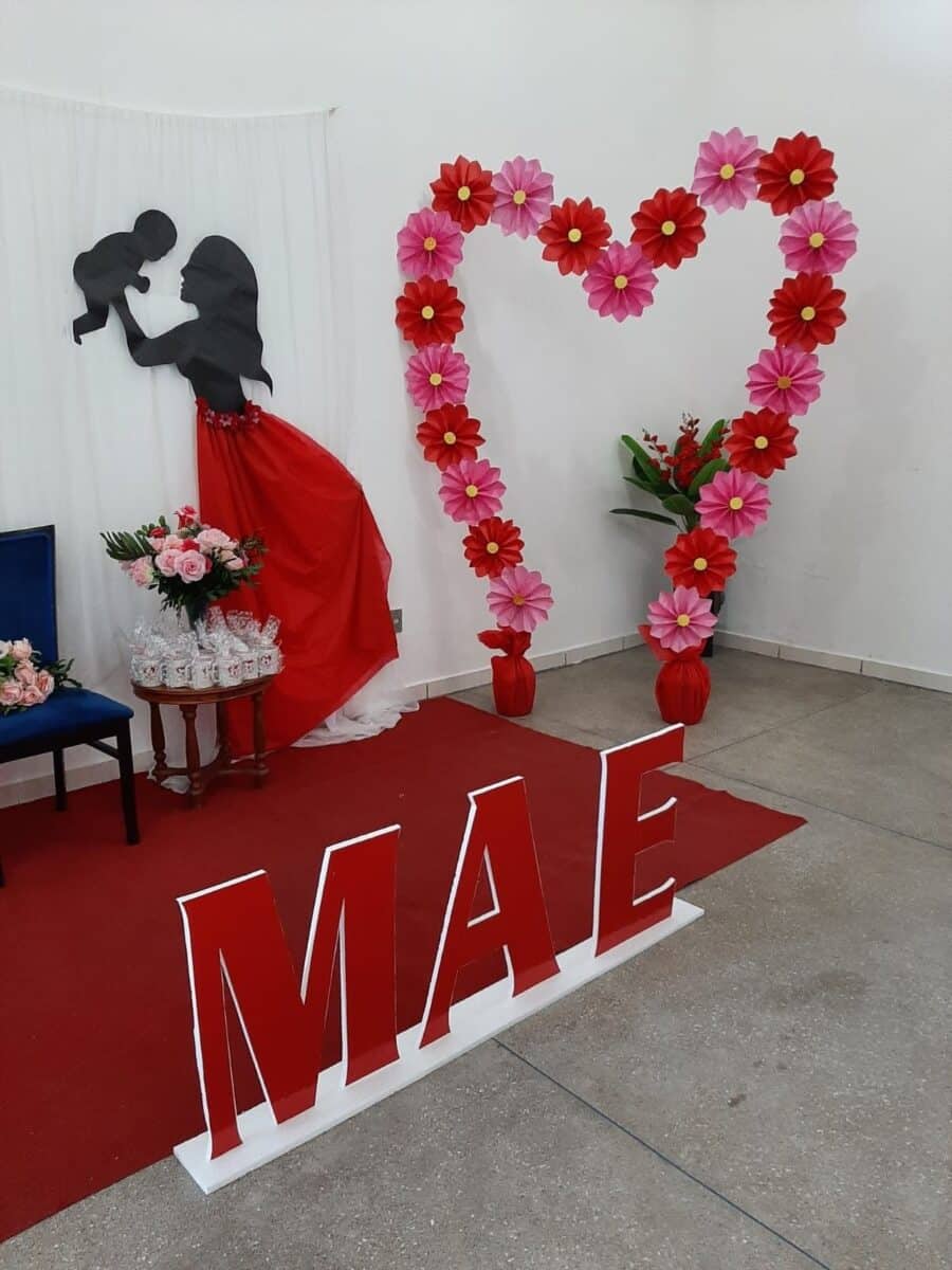 5 Decorações Inspiradoras para o Dia das Mães na Igreja
