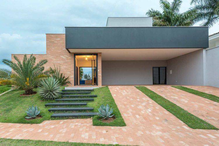 7 Vantagens de Ter uma Casa Caixote e 30 ideias para se inspirar! 8 Garagem com telhado embutido.