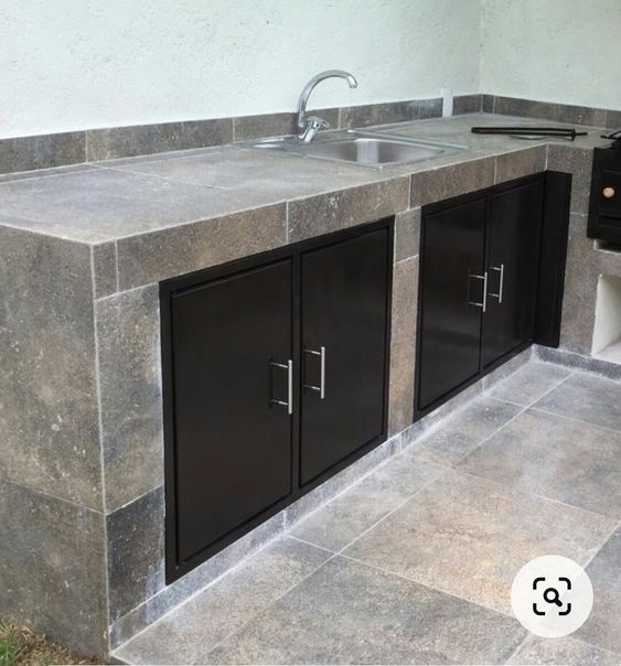 15 Ideias Inovadoras para Cozinha de Alvenaria 3 Imagem 3: Projeto de cozinha de alvenaria personalizado para necessidades específicas.