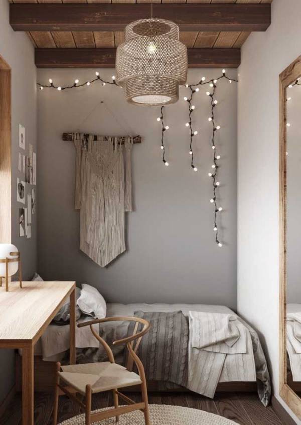 Modelos de Pendente para Quarto: dicas e mais de 50 ideias. 2 O cordão de led usado como pendente traz uma iluminação suave e moderna ao ambiente.