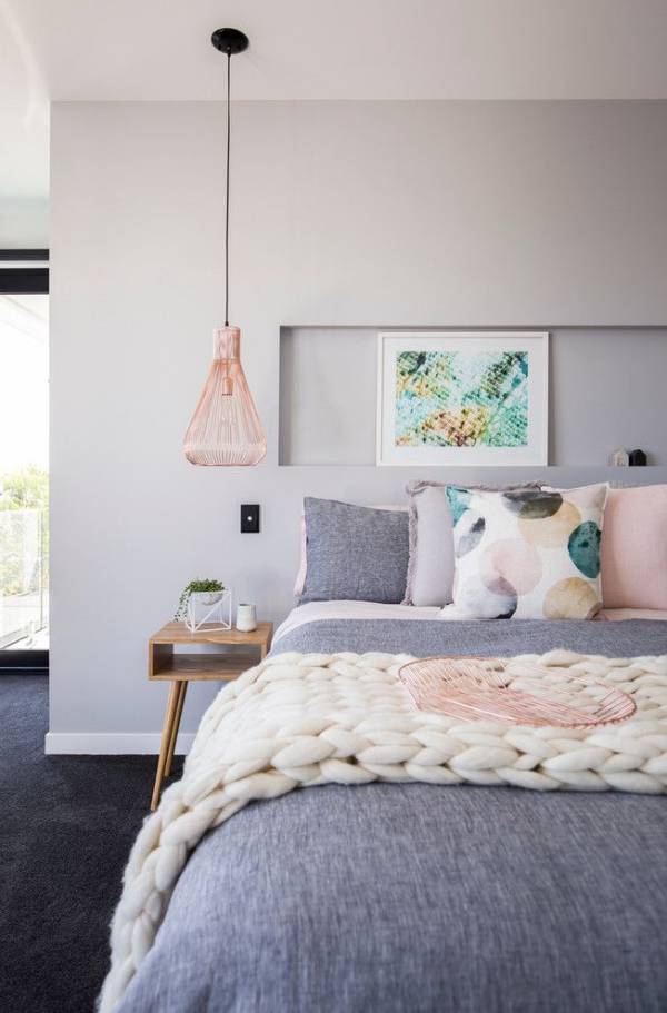 Modelos de Pendente para Quarto: dicas e mais de 50 ideias. 7 O pendente comprido dá sensação de pé direito alto.