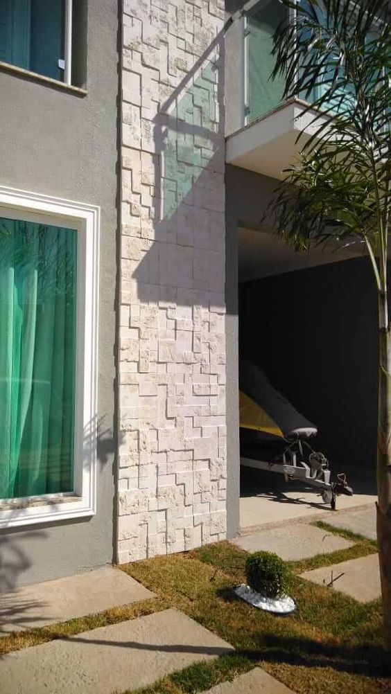 12 Ideias de Placa Cimentícia para uma Decoração Sofisticada 9 Placas cimentícias com formato 3D para decoração, mostrando a versatilidade do material.