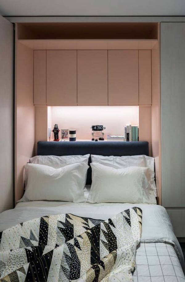 5 Ideias para Quarto de Casal Planejado 5 A cama embutida na parede fica bem aconchegante!