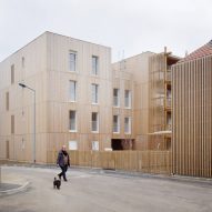 Habitação social projetada por Odile Guzy Architectes em Chalon-sur-Saône, França.