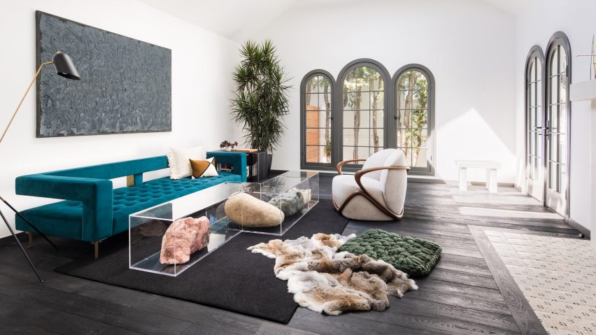 Rugs ousados que transformam sua sala de estar. 4 Residência Genesee, EUA, por Siol Studios