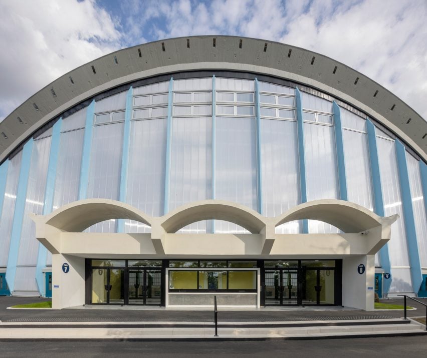 Entrada para a Grande Nef do Île-des-Vannes pelo Chatillon Architectes.