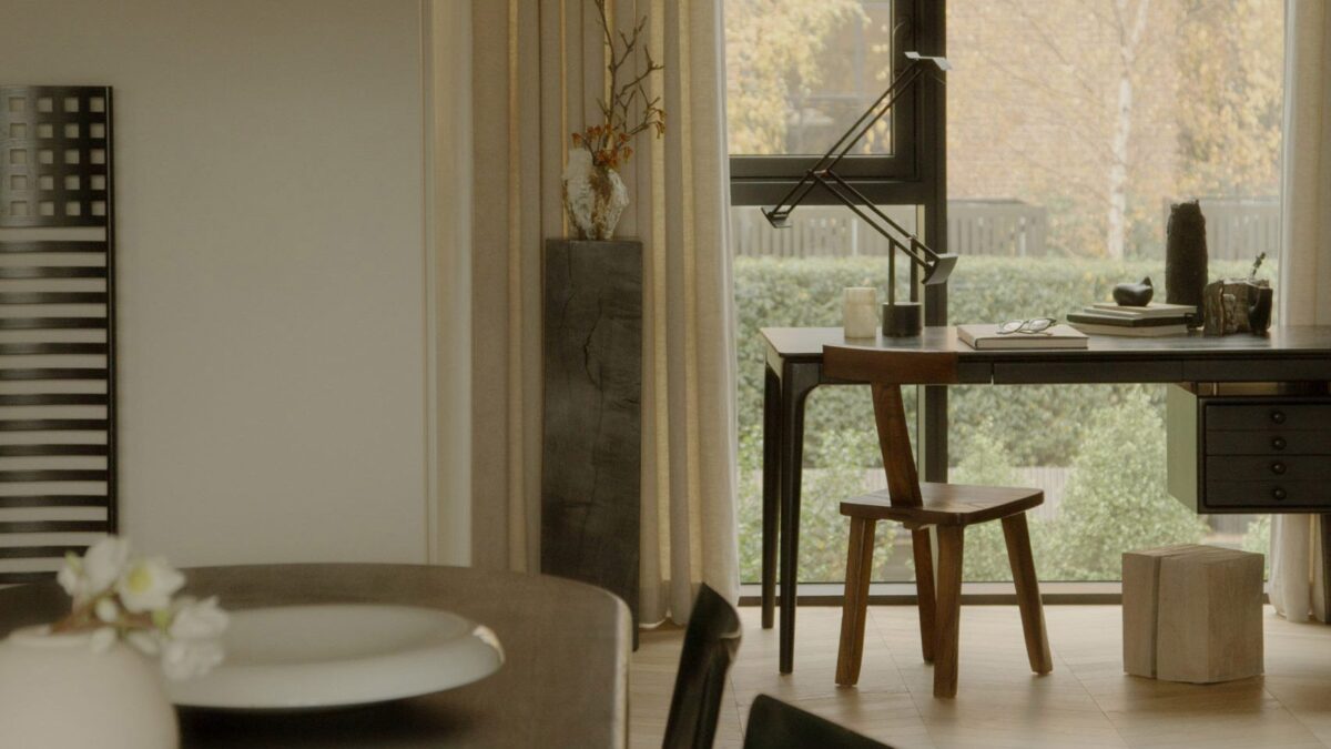 Transformação impressionante de apartamento brutalista em Battersea. 1 Transformação impressionante de apartamento brutalista em Battersea.
