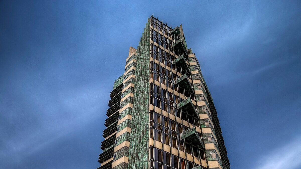 Hotel icônico de Frank Lloyd Wright fechará após vendas polêmicas. 1 Hotel icônico de Frank Lloyd Wright fechará após vendas polêmicas.