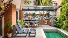 Piscina de Vinil: Custo Acessível e Design Versátil para Áreas de Lazer 8 Foto de piscina de fibra.