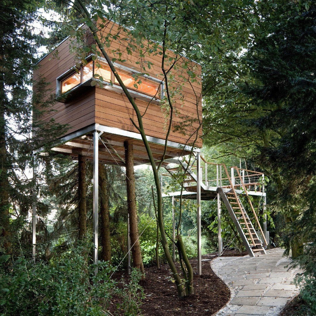 Sonho ou realidade? Confira 35 casas na árvore apaixonantes 8 Impressione-se com projetos divertidos e fascinantes!