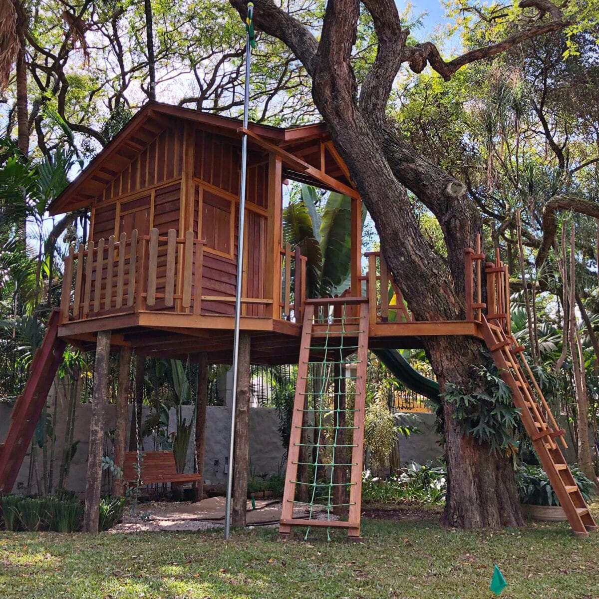 Sonho ou realidade? Confira 35 casas na árvore apaixonantes 10 A experiência de ter uma é incrível