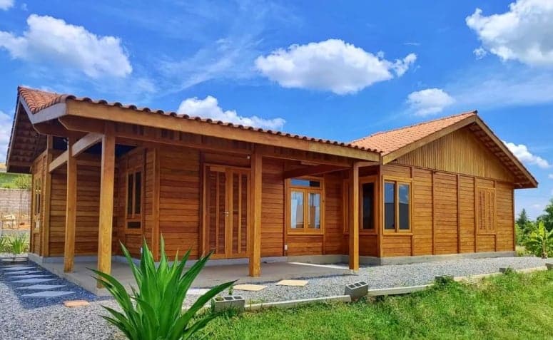 Foto de casas pré-fabricadas de madeira