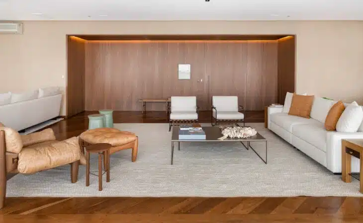 Cor Caramelo: a Elegância Atemporal na Decoração 9 Tons de caramelo - Caramelo escuro: possui fundo marrom e nuances avermelhadas