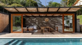 Pedras para Calçada: 5 Opções Acessíveis e Práticas 8 Modelo de edícula em uma residência.