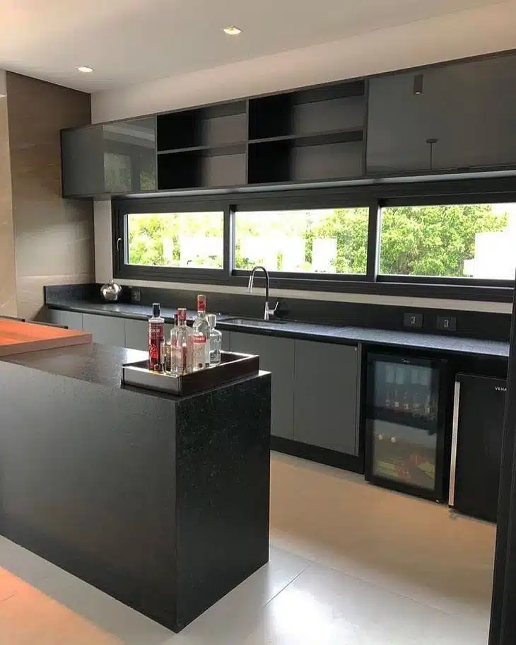 Dicas para usar granito preto na decoração 10 Poligran Mármores e Granitos