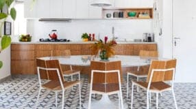 60 Maneiras de Incluir o Ladrilho Hidráulico em sua Reforma 6 Foto de piso para cozinha (000)