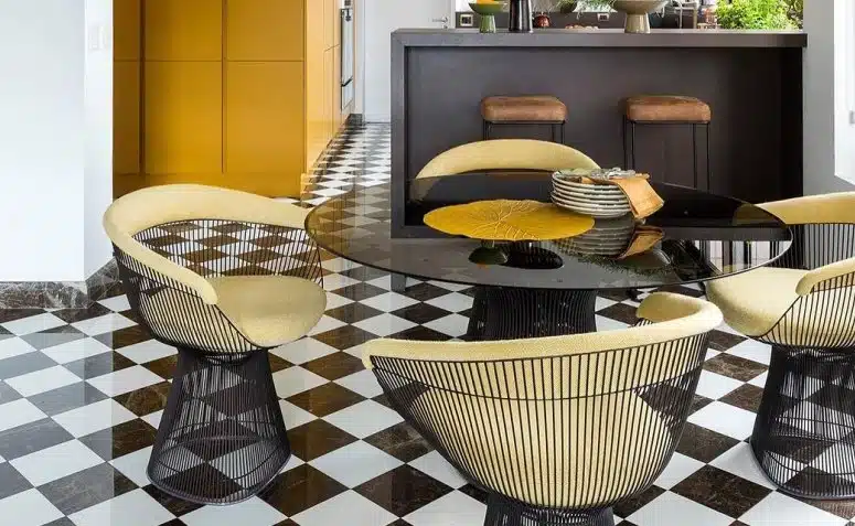 Ambientes com Piso Preto e Branco: ideias e sugestões. 2 Foto de piso preto e branco 1