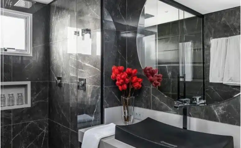 10 Ambientes com Porcelanato Pretos que São Pura Sofisticação 2 Imagem de ambientes com porcelanato preto