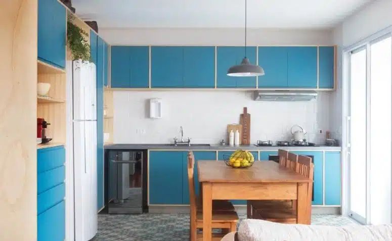 Cores para Cozinha: 10 Ideias Contagiantes para Colorir o Espaço 3 Foto de cozinha vermelha - 1