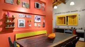 Cor Marsala: Elegância e Requinte na Decoração 10 7 Inspiradoras ideias de ambientes decorados em cores quentes.