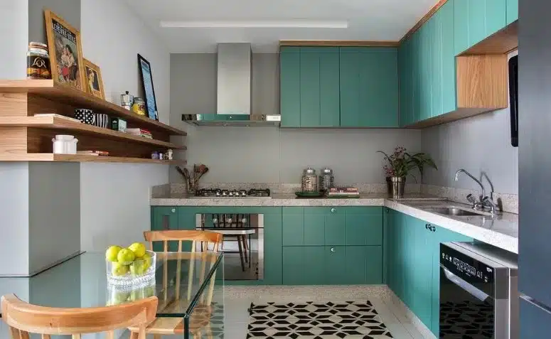 Cozinhas em L: 10 Modelos para Transformar Seu Projeto 3 Cozinha projetada com um belo espaço em formato L.