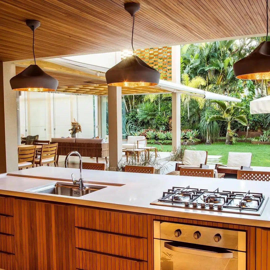 Luminárias para Cozinha: 10 Modelos que Transformam o Espaço 10 Roberto Aracri Arquitetura