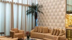 Dicas e 6 Projetos com Sanca Invertida para Criar um Ambiente Elegante 7 Foto de painel de gesso 3d 00 - 2