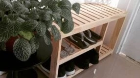 Aprenda a Fazer um Guarda-Roupa de Pallet com 50 Ideias Inspiradoras 9 Sapateira de pallet: 60 ideias para quem adora organização.