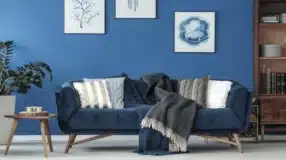 Como escolher um sofá confortável 7 Foto de sofá azul marinho