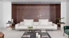 6 ambientes com sofá curvo que vão inspirar sua decoração 7 Sofás modernos com opções estilosas.