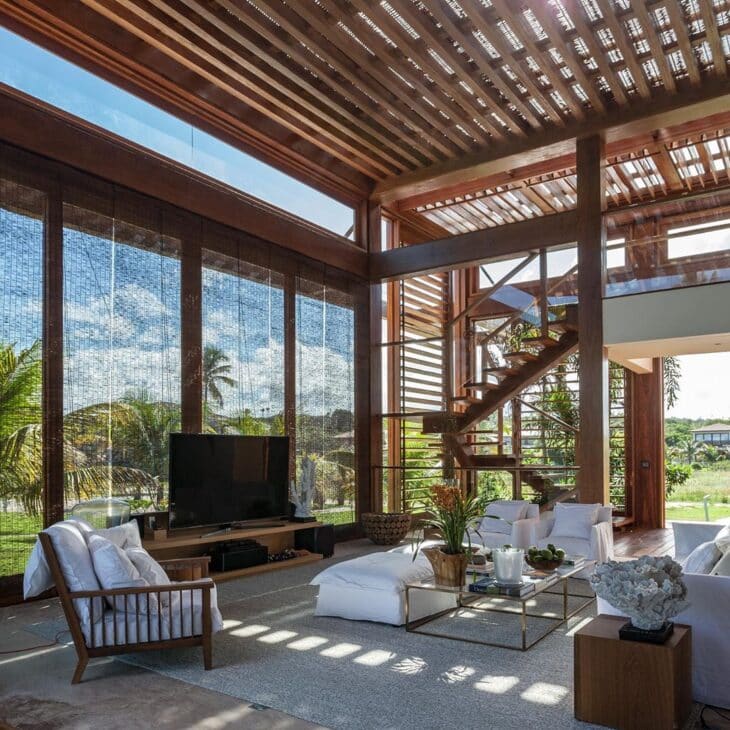 10 Ambientes com Tapete de Sisal que Combinam o Rústico com o Moderno 10 Tapete de sisal como peça versátil.