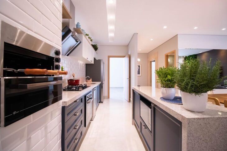 10 fotos de cozinha com churrasqueira que são práticas e modernas. 9 Cozinha com churrasqueira 3