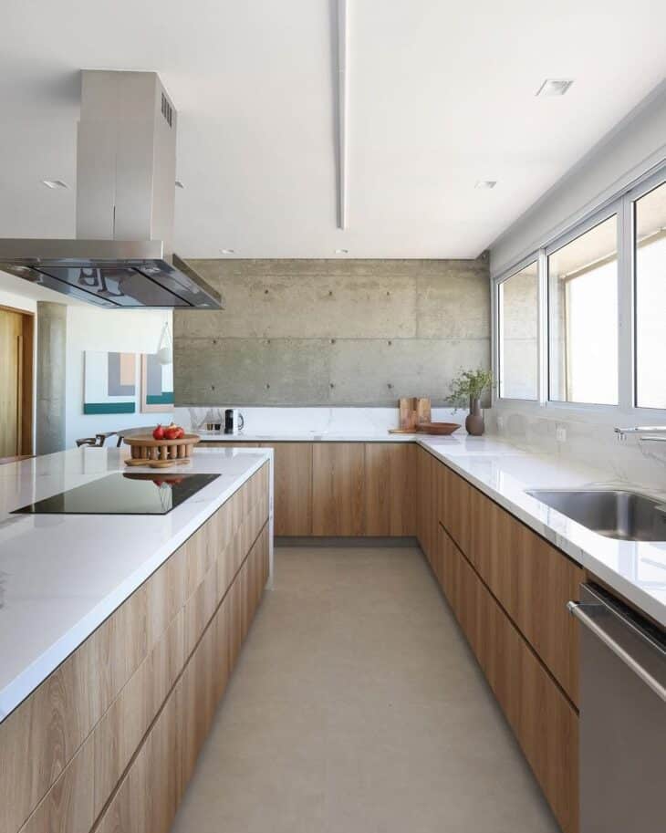 Cozinha planejada com ilha