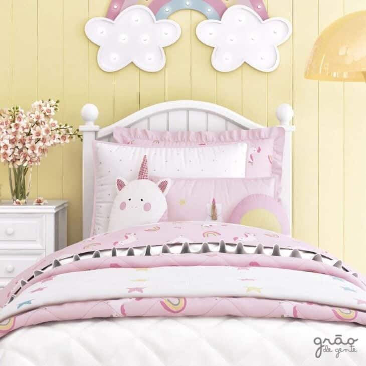 Como Decorar um Quarto de Unicórnio: Ideias e Inspirações com 10 Dicas 7 quarto de unicórnio cheio de cores