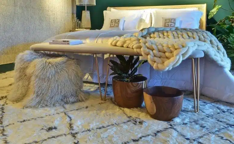 Tapete para quarto: 10 modelos lindos para trazer conforto 3 Tapete para quarto trazendo mais conforto.