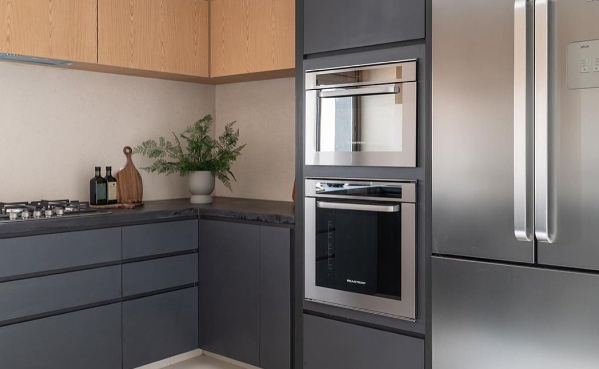 Torre Quente: Como Incorporar Esse Item na Sua Cozinha 10 3 As torres quentes são ótimas para aproveitar o espaço da cozinha.