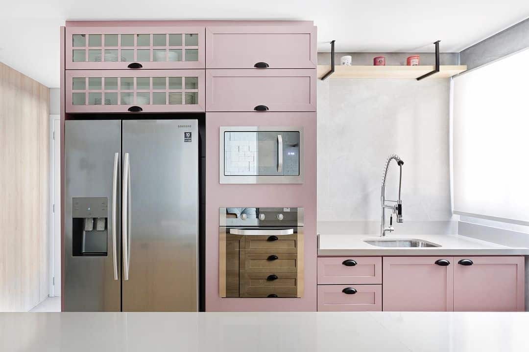 Perfeito para ambientes que precisam de muitos eletrodomésticos.
