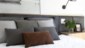 Almofada Rolo: Beleza e Conforto na Decoração 5 Inspiração decorativa com almofadas para cama.