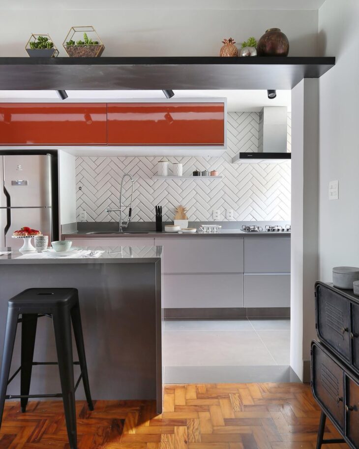 Cor laranja: 10 maneiras de usar essa cor moderna e versátil 9 Com uma proposta mais clean e moderna