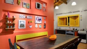 10 Ideias para Usar Tons de Vermelho na Decoração 9 Sofá vermelho: 65 modelos irresistíveis para arrasar na decoração
