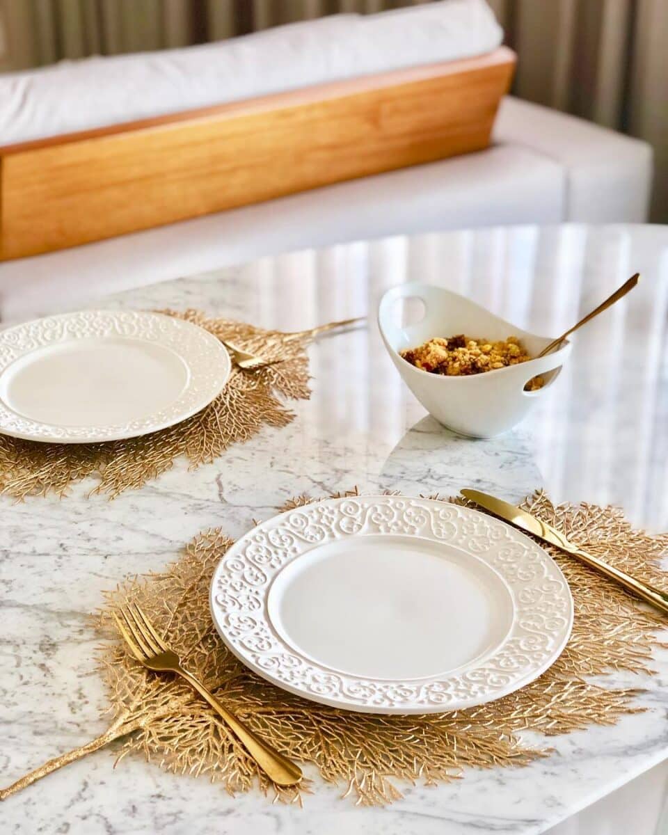 Mesa de mármore: 10 modelos elegantes para sofisticar o ambiente 5 Foto de mesa de mármore 1