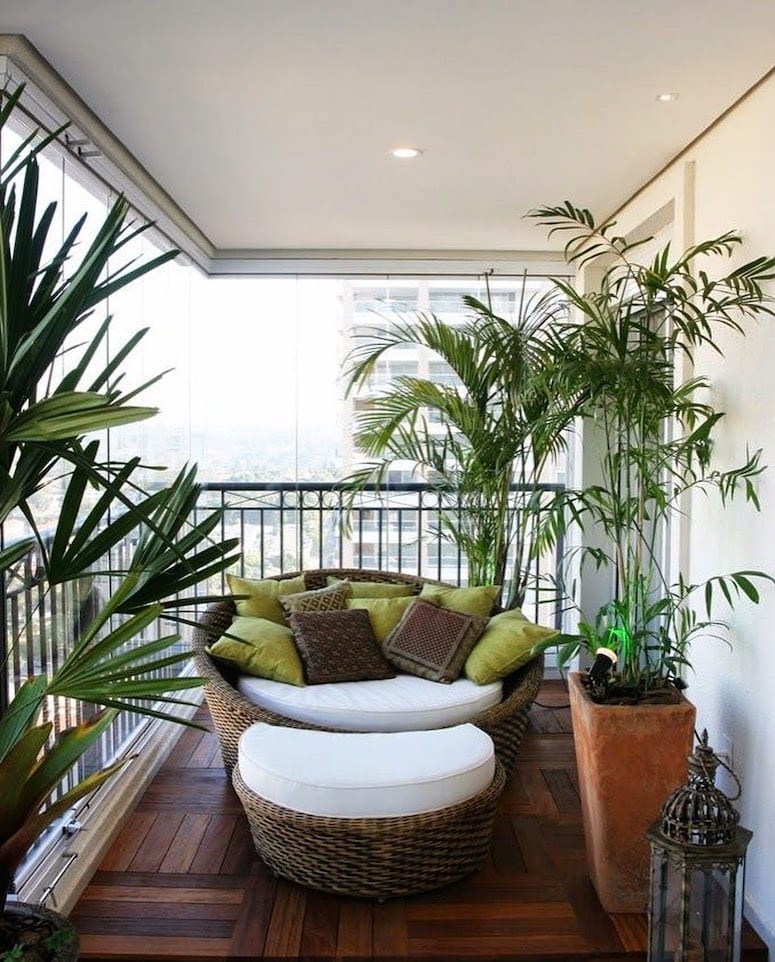 Móveis para Jardim: 10 Ideias para Inspirar sua Decoração 10 Cadeira elegante que pode ser suficiente sozinha.