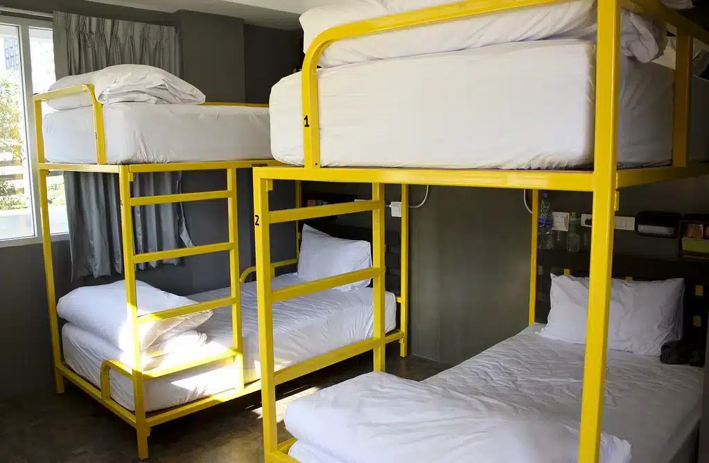 Dicas de organização para ambientes pequenos 2 Organização para espaços pequenos, cama-beliche
