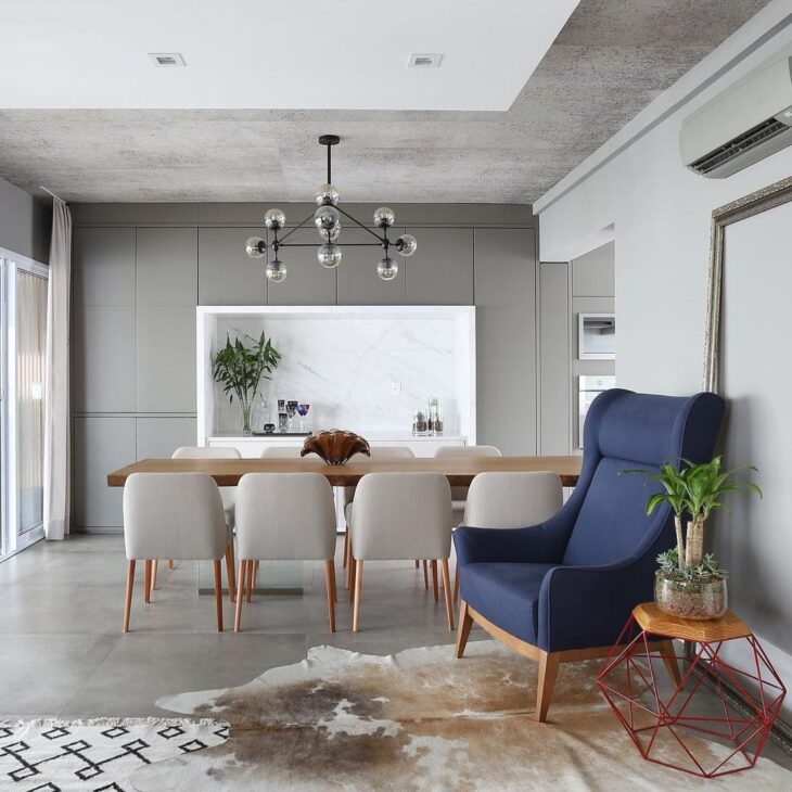 10 Modelos de Poltrona Azul para Ampliar o Conforto na Decoração 1 Foto de poltrona azul 5 - Um cantinho aconchegante.