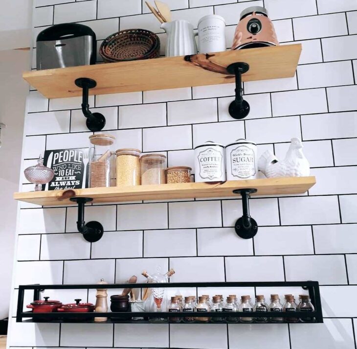 10 fotos de prateleira industrial para uma decoração surpreendente 1 Foto de prateleira industrial 1 - 4