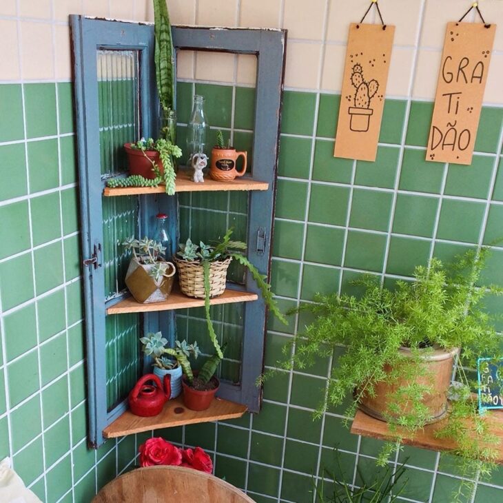 Prateleiras para plantas: 10 ideias e tutoriais para encher a vida de verde 7 Qualquer cantinho pode ser transformado