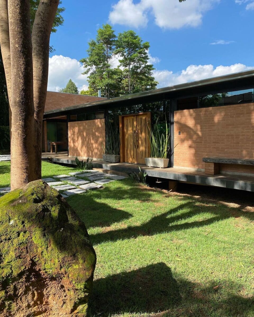 Ambiente com tijolo ecológico