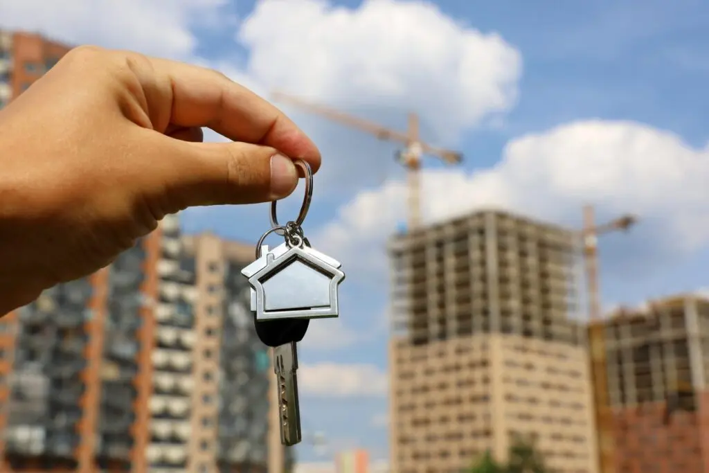 Minha Casa, Minha Vida 2025: tudo o que você precisa saber 5 Chave do novo apartamento Minha Casa, Minha Vida 2025.