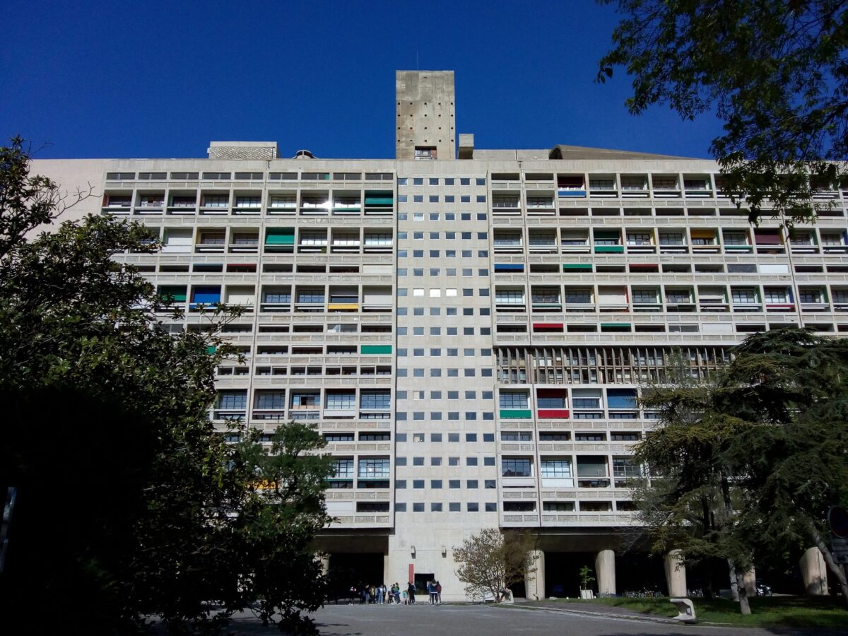 Unité d'Habitation é um dos marcos na carreira de Le Corbusier (Foto: Iantomferry)