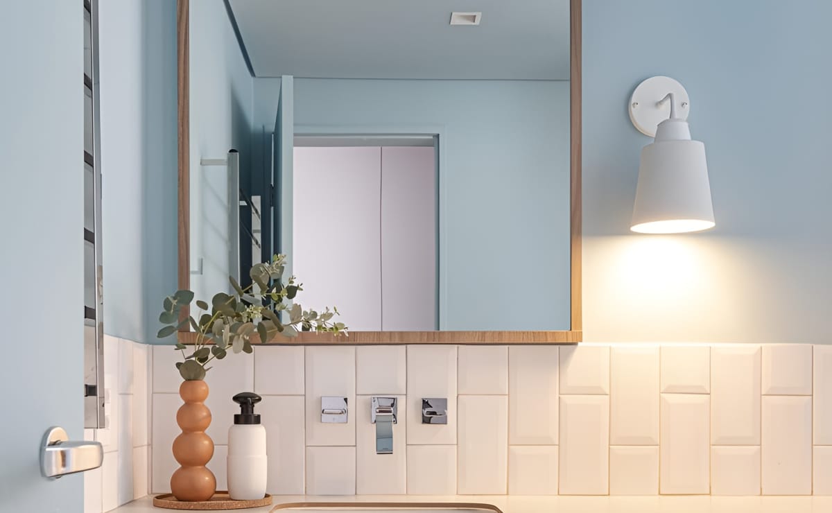 Arandelas para Banheiro: 10 Ideias Incríveis para Iluminação 3 Arandela para banheiro com design moderno.